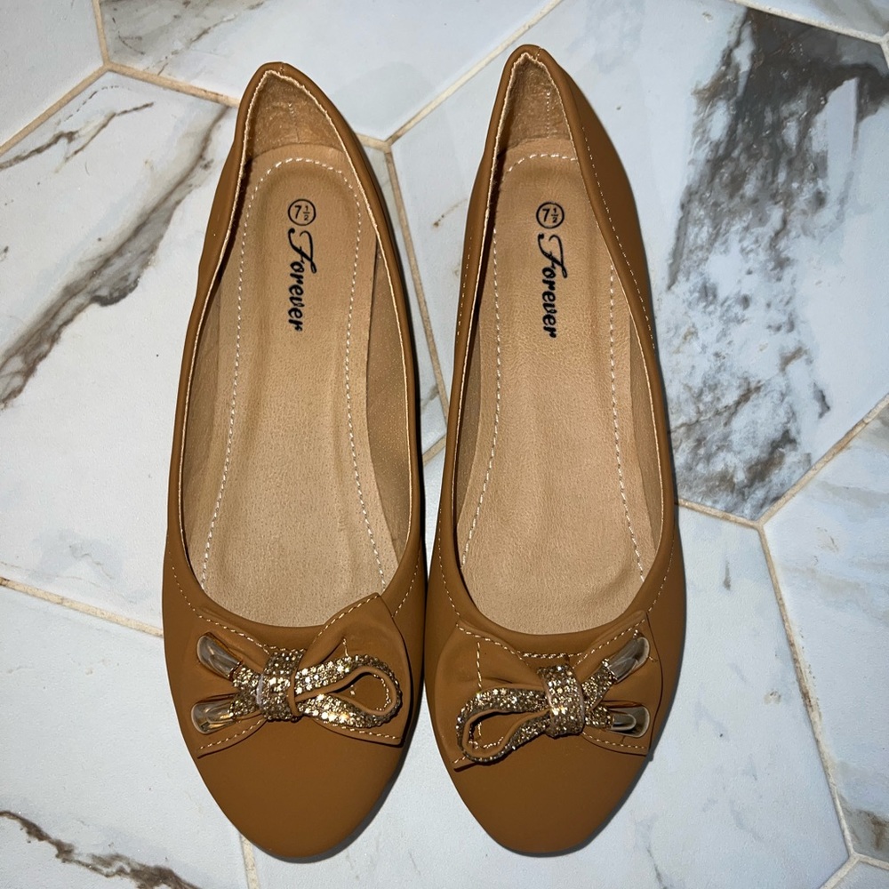 Brown Flats with Bling Bows | Size: 7.5